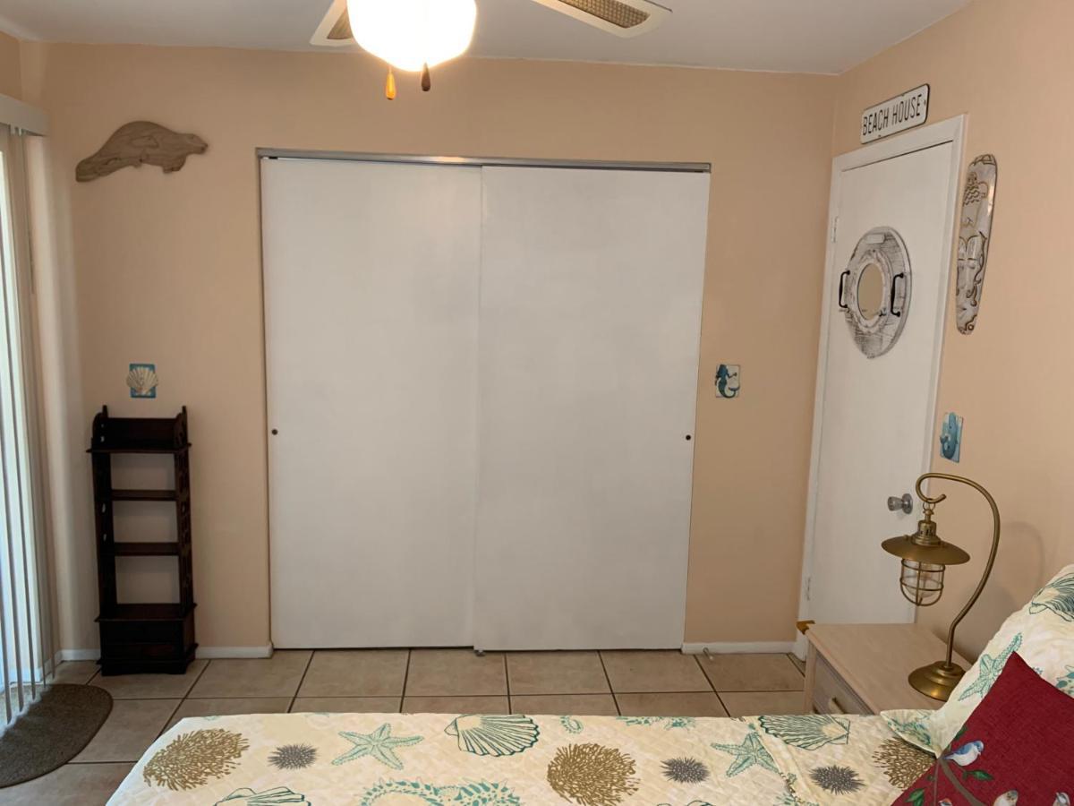 Michaels -Beachside Bungalows St. Pete Beach Exterior photo