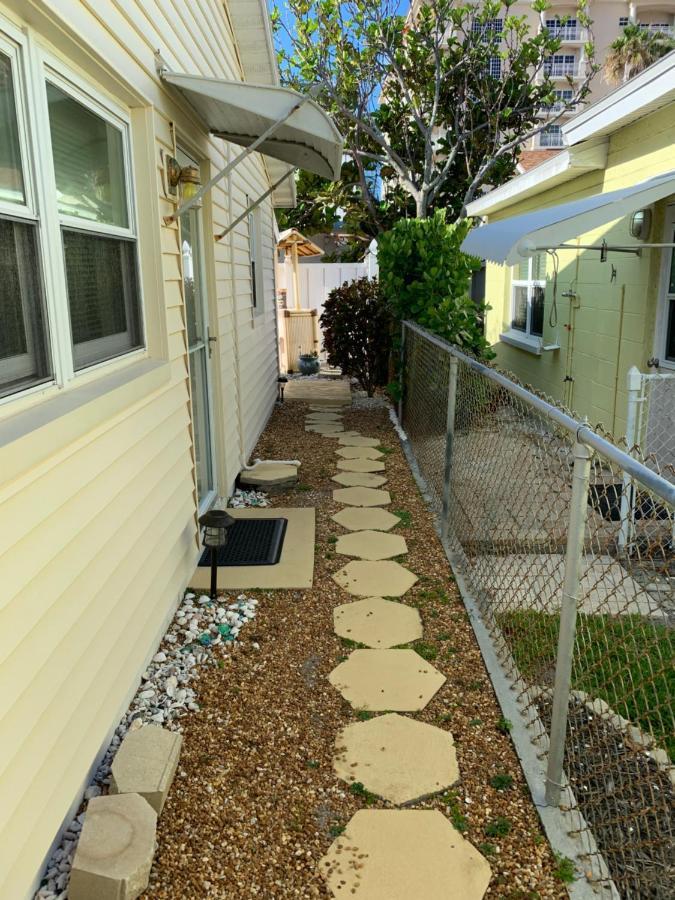 Michaels -Beachside Bungalows St. Pete Beach Exterior photo